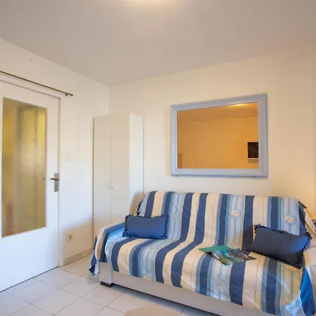 Apartment Les Regates-4 By Interhome *